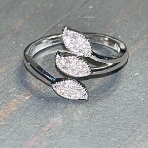 925 Sterling Silver Leaf Ring